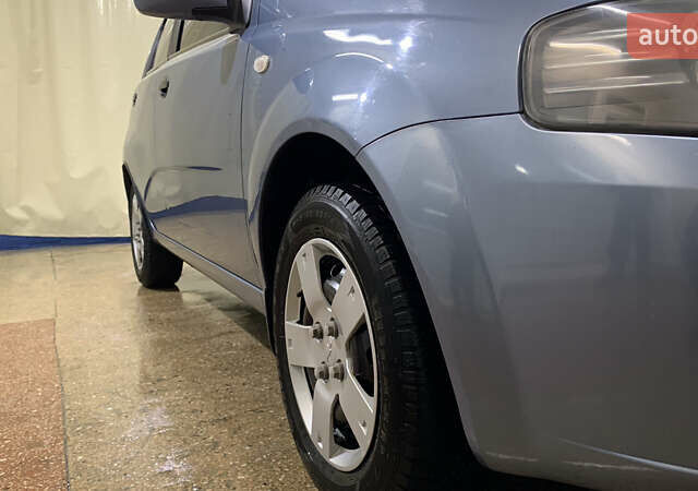 Шевроле Авео, объемом двигателя 1.6 л и пробегом 203 тыс. км за 3500 $, фото 5 на Automoto.ua