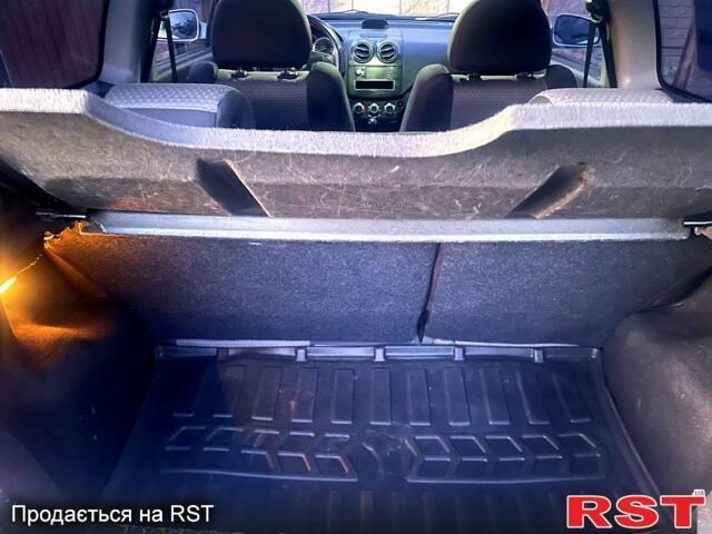 Шевроле Авео, объемом двигателя 1.5 л и пробегом 105 тыс. км за 3850 $, фото 4 на Automoto.ua