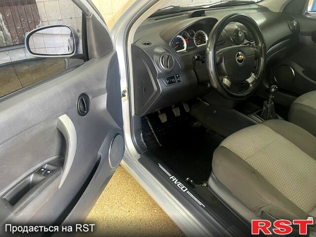 Шевроле Авео, объемом двигателя 1.5 л и пробегом 105 тыс. км за 3850 $, фото 3 на Automoto.ua