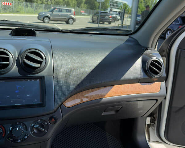 Шевроле Авео, объемом двигателя 1.5 л и пробегом 145 тыс. км за 6450 $, фото 11 на Automoto.ua