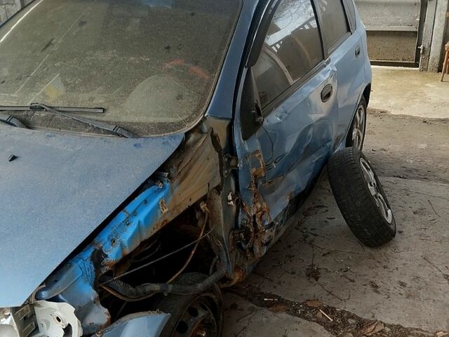 Шевроле Авео, объемом двигателя 15 л и пробегом 90 тыс. км за 1600 $, фото 5 на Automoto.ua