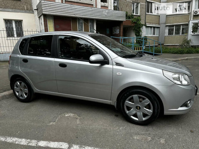 Шевроле Авео, об'ємом двигуна 1.5 л та пробігом 77 тис. км за 5950 $, фото 2 на Automoto.ua