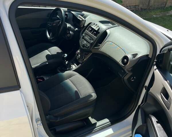 Шевроле Авео, объемом двигателя 1.23 л и пробегом 131 тыс. км за 5500 $, фото 5 на Automoto.ua