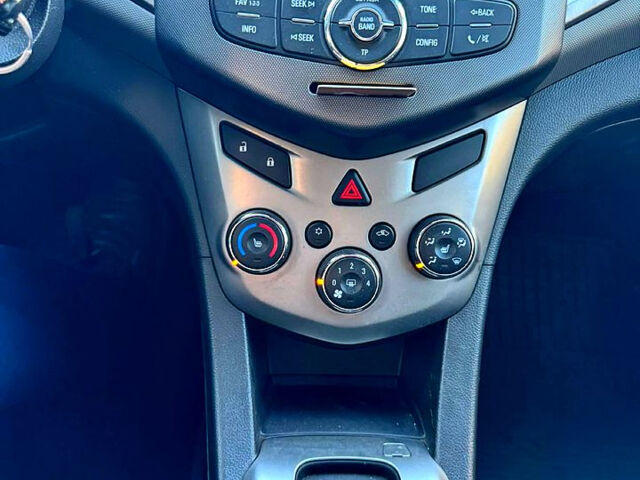 Шевроле Авео, объемом двигателя 1.6 л и пробегом 157 тыс. км за 6800 $, фото 4 на Automoto.ua