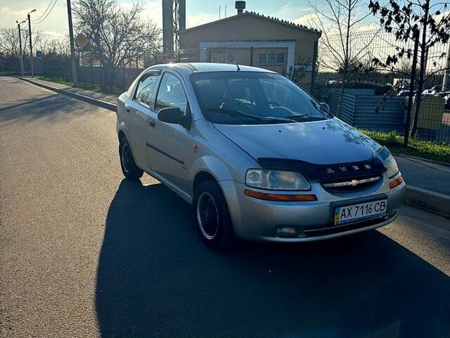 Шевроле Авео, объемом двигателя 1.5 л и пробегом 250 тыс. км за 2100 $, фото 1 на Automoto.ua