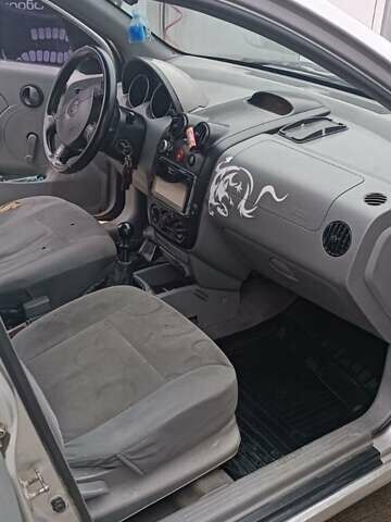 Шевроле Авео, об'ємом двигуна 1.5 л та пробігом 270 тис. км за 2500 $, фото 6 на Automoto.ua