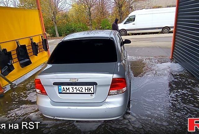 Шевроле Авео, объемом двигателя 1.5 л и пробегом 167 тыс. км за 2500 $, фото 2 на Automoto.ua