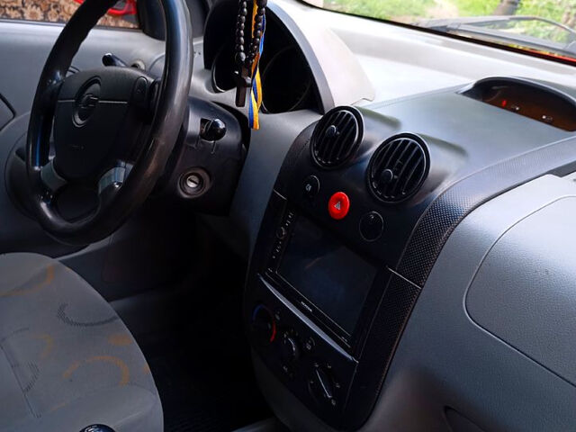 Шевроле Авео, об'ємом двигуна 1.5 л та пробігом 170 тис. км за 2300 $, фото 8 на Automoto.ua