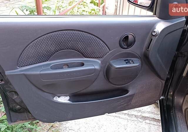 Шевроле Авео, объемом двигателя 1.5 л и пробегом 260 тыс. км за 2900 $, фото 28 на Automoto.ua