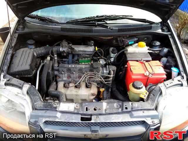 Шевроле Авео, объемом двигателя 1.5 л и пробегом 250 тыс. км за 3700 $, фото 5 на Automoto.ua