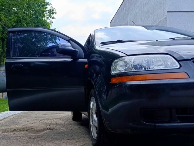 Шевроле Авео, об'ємом двигуна 1.5 л та пробігом 185 тис. км за 2300 $, фото 5 на Automoto.ua