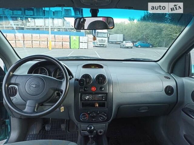 Шевроле Авео, об'ємом двигуна 1.5 л та пробігом 257 тис. км за 2700 $, фото 10 на Automoto.ua