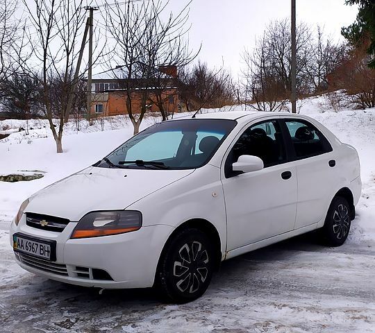 Шевроле Авео, об'ємом двигуна 1.5 л та пробігом 149 тис. км за 3100 $, фото 8 на Automoto.ua