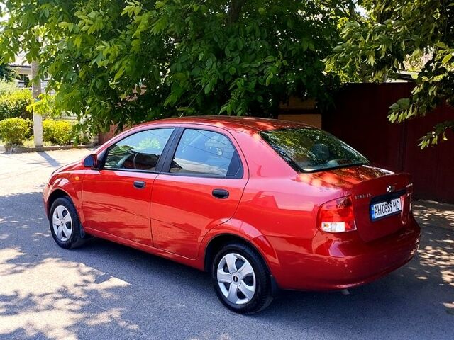 Шевроле Авео, объемом двигателя 1.5 л и пробегом 154 тыс. км за 3500 $, фото 3 на Automoto.ua