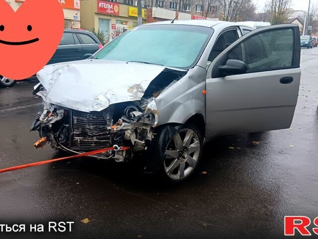 Шевроле Авео, объемом двигателя 1.5 л и пробегом 0 тыс. км за 1000 $, фото 1 на Automoto.ua