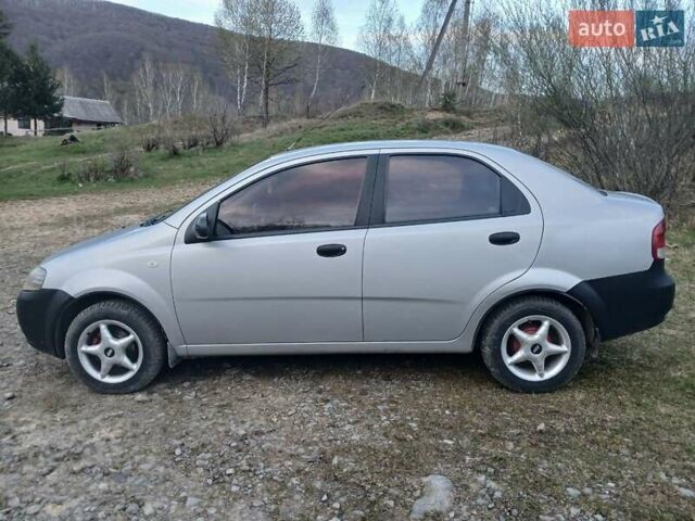 Шевроле Авео, объемом двигателя 1.5 л и пробегом 190 тыс. км за 2850 $, фото 3 на Automoto.ua