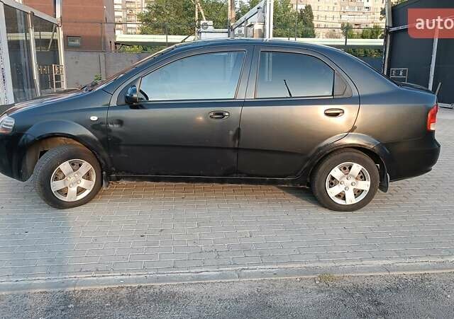 Шевроле Авео, объемом двигателя 1.5 л и пробегом 260 тыс. км за 2900 $, фото 3 на Automoto.ua