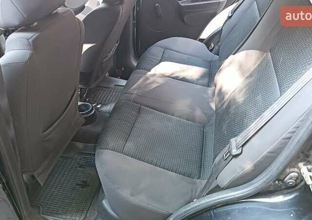 Шевроле Авео, объемом двигателя 1.5 л и пробегом 260 тыс. км за 2900 $, фото 17 на Automoto.ua