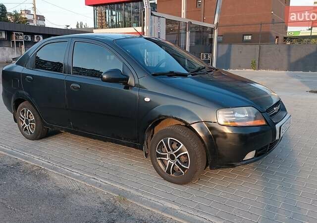 Шевроле Авео, объемом двигателя 1.5 л и пробегом 260 тыс. км за 2900 $, фото 11 на Automoto.ua