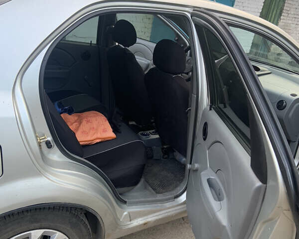 Шевроле Авео, объемом двигателя 1.5 л и пробегом 230 тыс. км за 3400 $, фото 21 на Automoto.ua