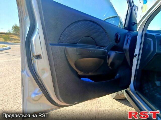 Шевроле Авео, объемом двигателя 1.6 л и пробегом 0 тыс. км за 1700 $, фото 10 на Automoto.ua