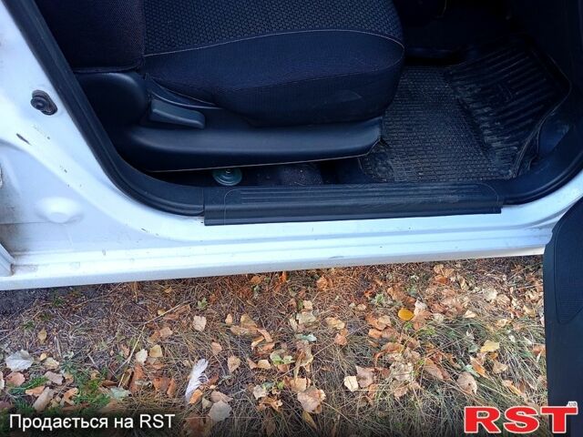 Шевроле Авео, объемом двигателя 1.5 л и пробегом 200 тыс. км за 3400 $, фото 3 на Automoto.ua