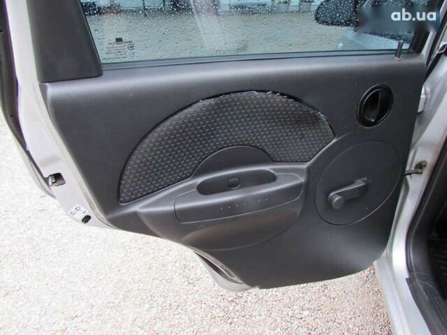 Шевроле Авео 2006 в Кропивницком (Кировограде) на Automoto.ua Шевроле Авео, объемом двигателя 0 л и пробегом 229 тыс. км за 2900 $, фото 8 на Automoto.ua