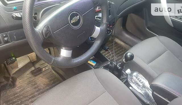 Шевроле Авео, об'ємом двигуна 1.5 л та пробігом 203 тис. км за 4500 $, фото 31 на Automoto.ua