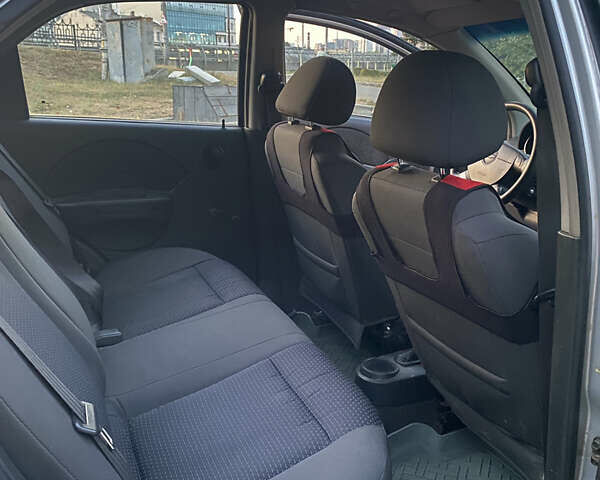 Шевроле Авео, объемом двигателя 1.5 л и пробегом 180 тыс. км за 3650 $, фото 5 на Automoto.ua