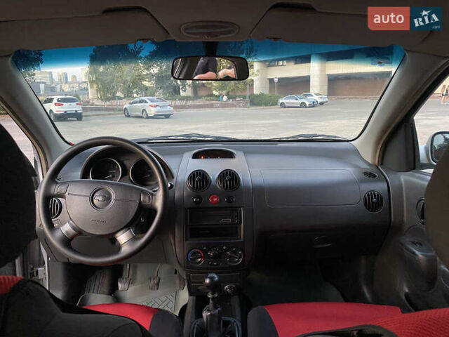 Шевроле Авео, объемом двигателя 1.5 л и пробегом 180 тыс. км за 3650 $, фото 8 на Automoto.ua