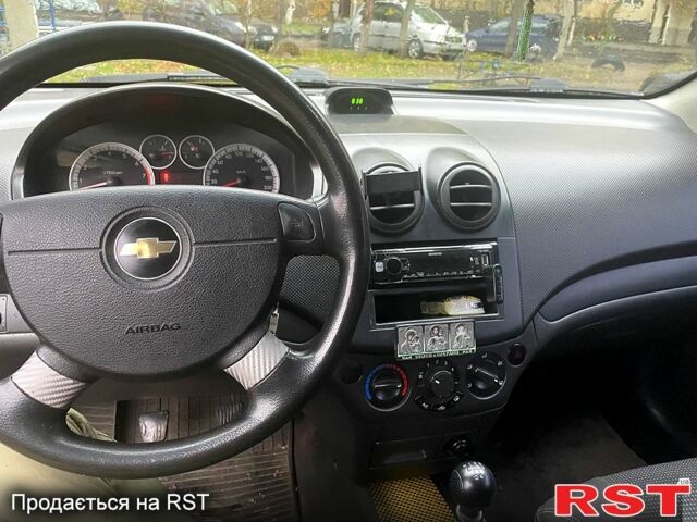Шевроле Авео, об'ємом двигуна 1.5 л та пробігом 206 тис. км за 3000 $, фото 3 на Automoto.ua