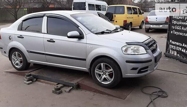 Шевроле Авео, об'ємом двигуна 1.5 л та пробігом 203 тис. км за 4500 $, фото 1 на Automoto.ua