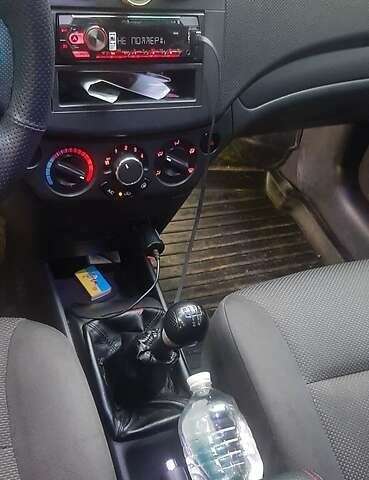 Шевроле Авео, об'ємом двигуна 1.5 л та пробігом 203 тис. км за 4500 $, фото 30 на Automoto.ua