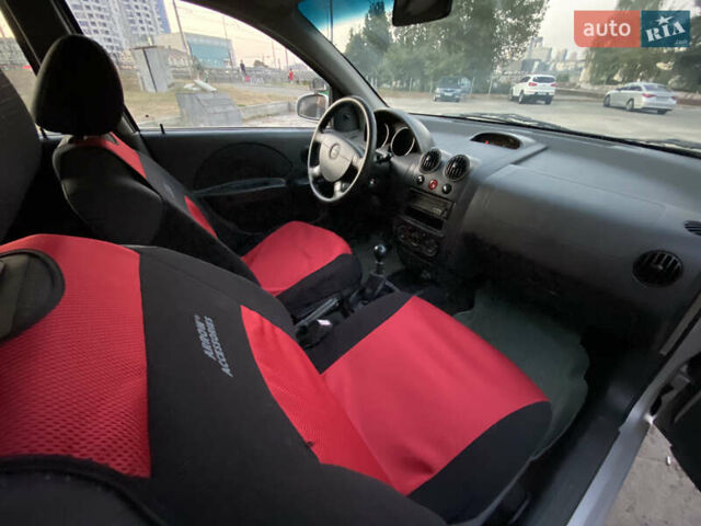 Шевроле Авео, объемом двигателя 1.5 л и пробегом 180 тыс. км за 3650 $, фото 7 на Automoto.ua