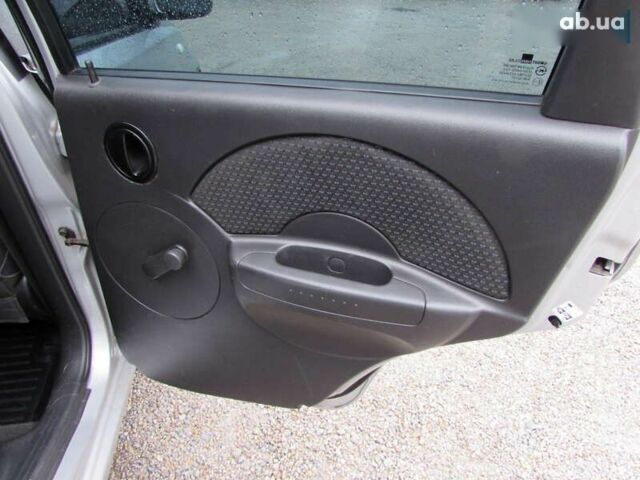 Шевроле Авео 2006 в Кропивницком (Кировограде) на Automoto.ua Шевроле Авео, объемом двигателя 0 л и пробегом 229 тыс. км за 2900 $, фото 12 на Automoto.ua