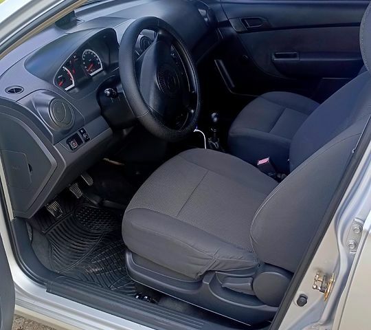 Шевроле Авео, объемом двигателя 1.5 л и пробегом 214 тыс. км за 4650 $, фото 10 на Automoto.ua