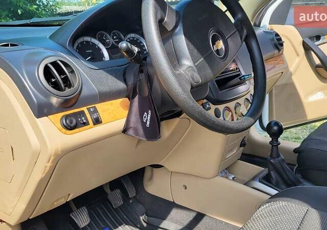 Шевроле Авео, объемом двигателя 1.6 л и пробегом 177 тыс. км за 5550 $, фото 11 на Automoto.ua