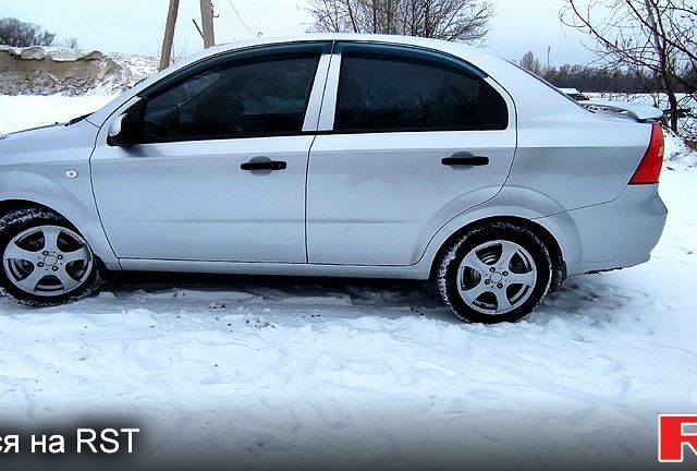 Шевроле Авео, об'ємом двигуна 1.5 л та пробігом 241 тис. км за 4700 $, фото 4 на Automoto.ua