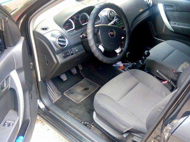 Шевроле Авео, объемом двигателя 1.5 л и пробегом 110 тыс. км за 3500 $, фото 4 на Automoto.ua