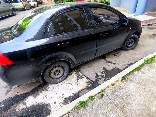 Шевроле Авео, объемом двигателя 1.5 л и пробегом 160 тыс. км за 3800 $, фото 1 на Automoto.ua