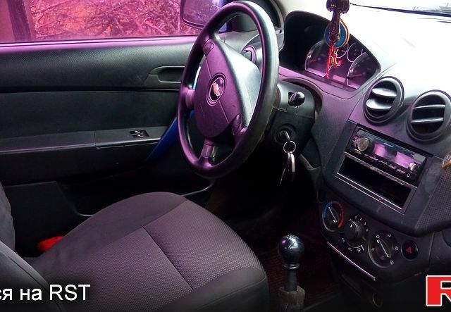 Шевроле Авео, объемом двигателя 1.5 л и пробегом 200 тыс. км за 3700 $, фото 5 на Automoto.ua