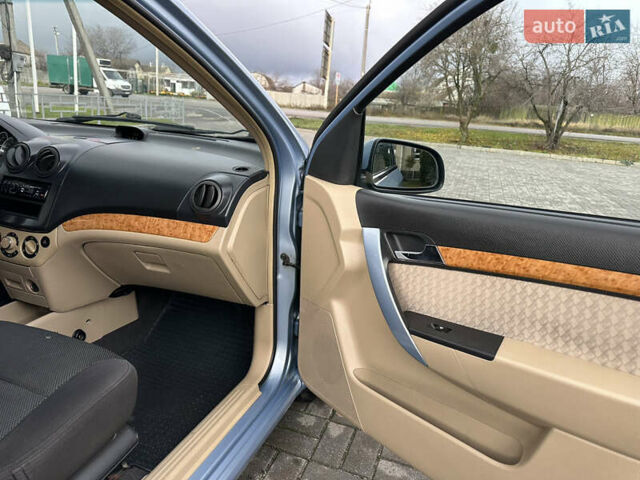 Шевроле Авео, об'ємом двигуна 1.6 л та пробігом 199 тис. км за 3699 $, фото 17 на Automoto.ua