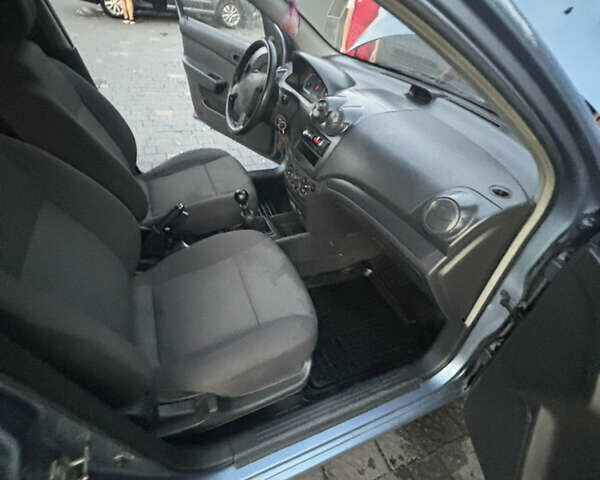 Шевроле Авео, об'ємом двигуна 1.5 л та пробігом 185 тис. км за 3200 $, фото 7 на Automoto.ua