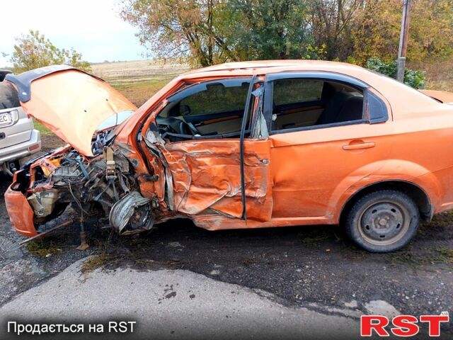 Шевроле Авео, объемом двигателя 16 л и пробегом 194 тыс. км за 1000 $, фото 4 на Automoto.ua
