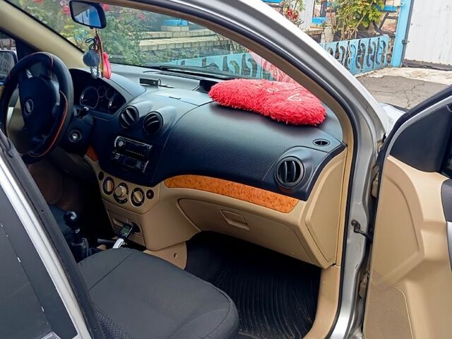 Шевроле Авео, объемом двигателя 1.6 л и пробегом 200 тыс. км за 3000 $, фото 2 на Automoto.ua