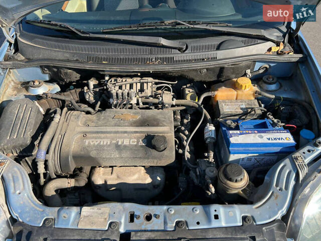 Шевроле Авео, об'ємом двигуна 1.6 л та пробігом 147 тис. км за 3900 $, фото 14 на Automoto.ua