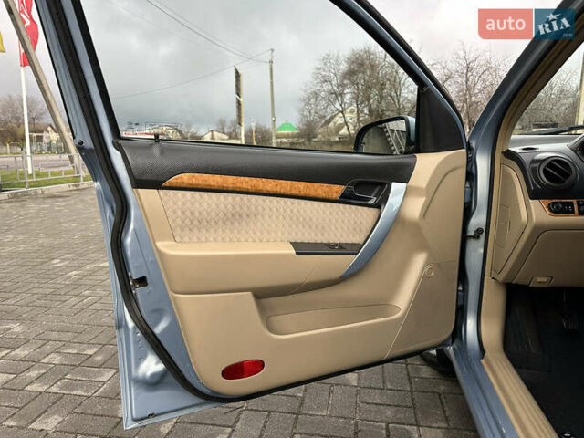 Шевроле Авео, об'ємом двигуна 1.6 л та пробігом 199 тис. км за 3699 $, фото 9 на Automoto.ua