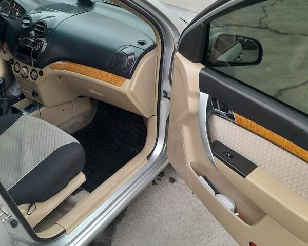 Шевроле Авео, объемом двигателя 1.6 л и пробегом 187 тыс. км за 5200 $, фото 1 на Automoto.ua