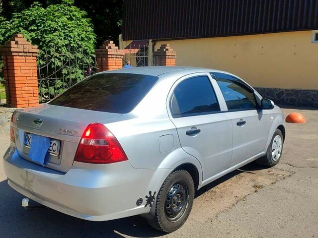 Шевроле Авео, объемом двигателя 1.5 л и пробегом 152 тыс. км за 4000 $, фото 3 на Automoto.ua