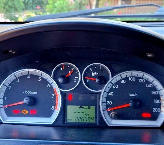 Шевроле Авео, об'ємом двигуна 1.5 л та пробігом 250 тис. км за 3500 $, фото 12 на Automoto.ua